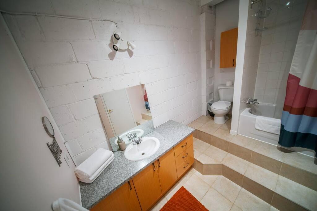 Le Loft Charlotte 1 Apartment ควิเบกซิตี้ ภายนอก รูปภาพ
