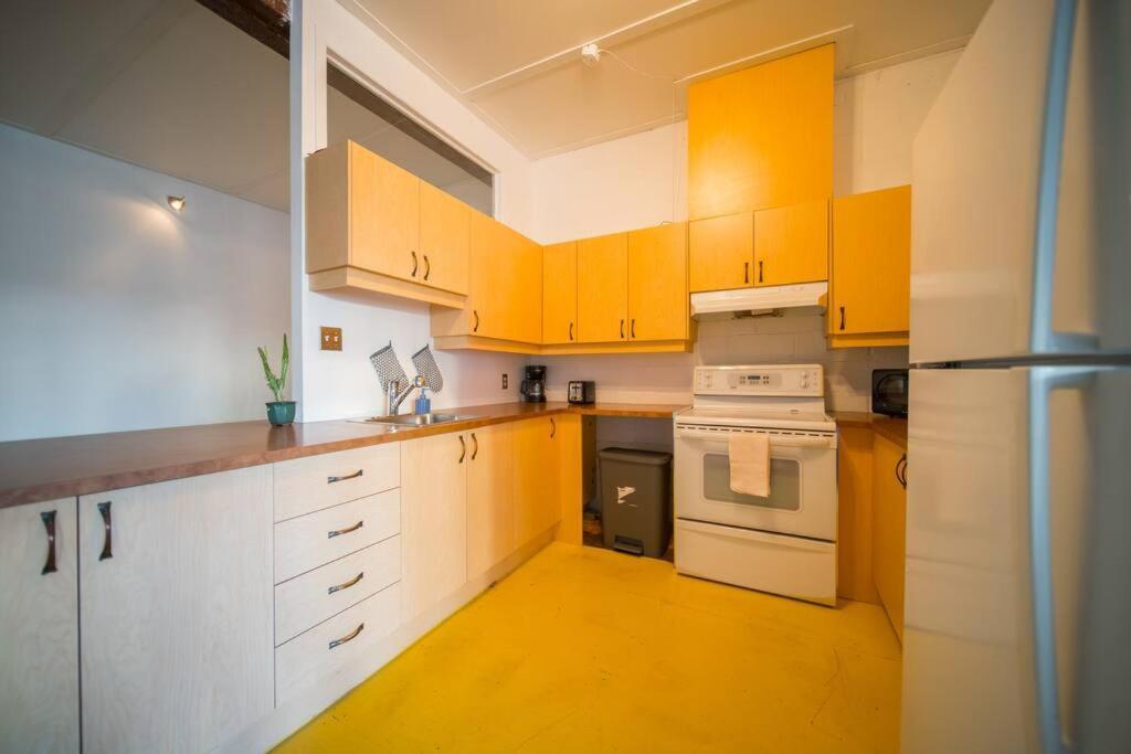 Le Loft Charlotte 1 Apartment ควิเบกซิตี้ ภายนอก รูปภาพ